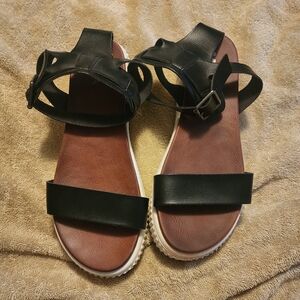 MIA sandals